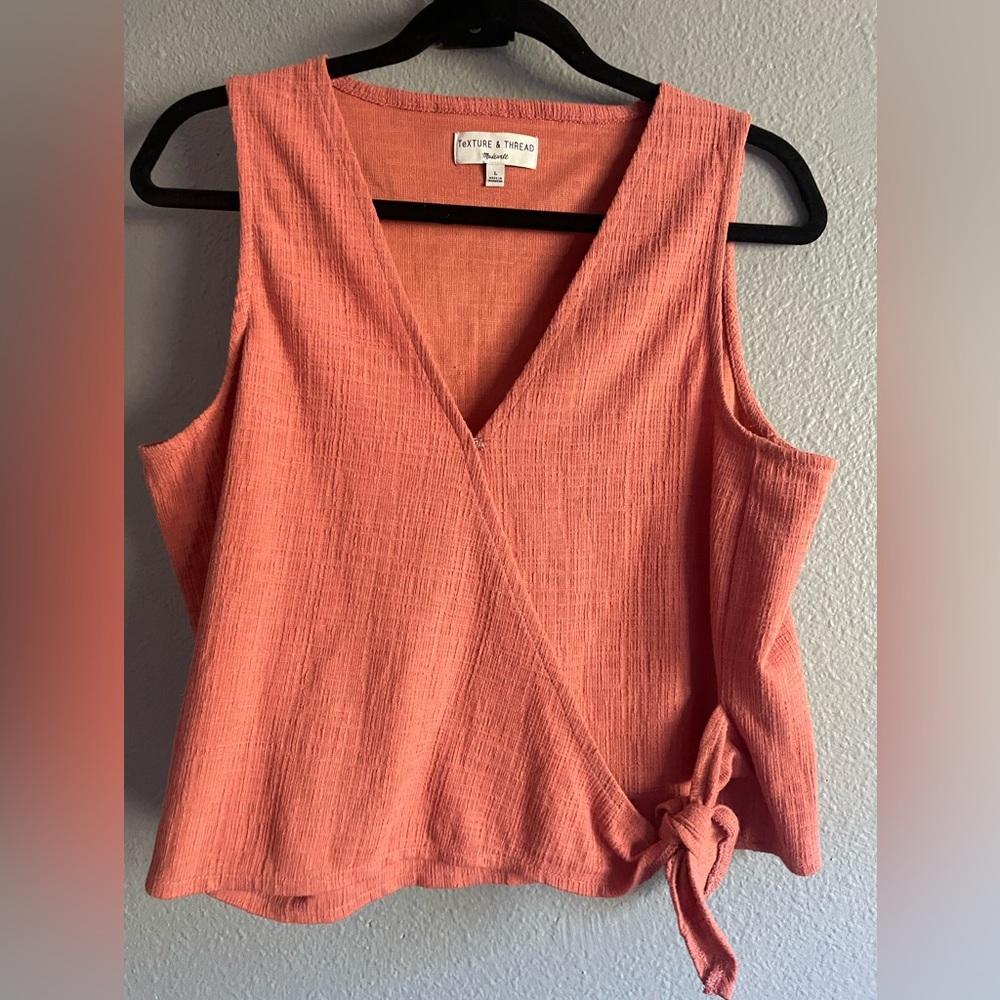 Coral twist tie tank top